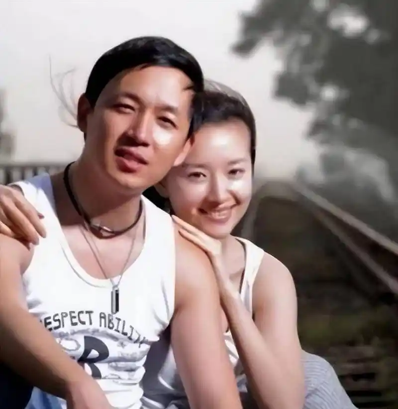 情系梁朝伟遭封杀,婚内出轨王大治的她情史太混乱_潘粤明_成为了_直播