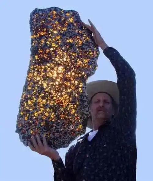 世界上最贵的陨石橄榄陨石