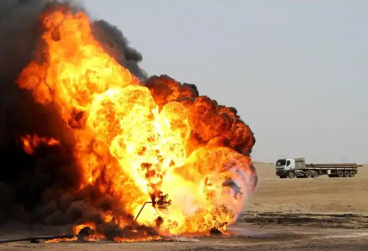 外代一线油井遭袭