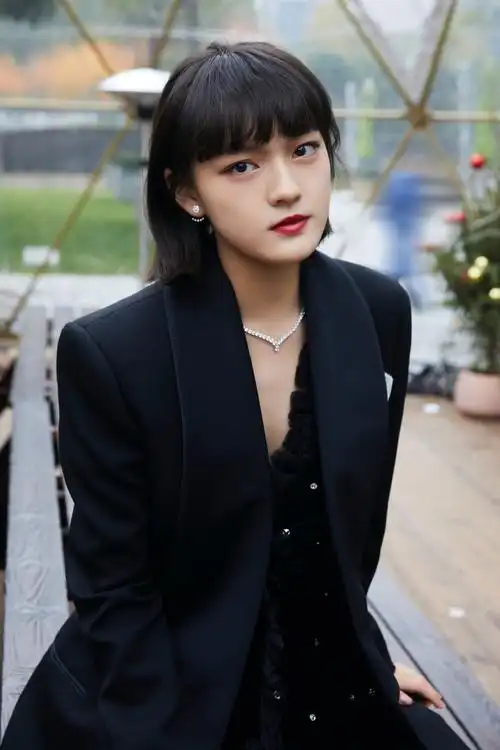 文淇黑色甜酷风写真图片27