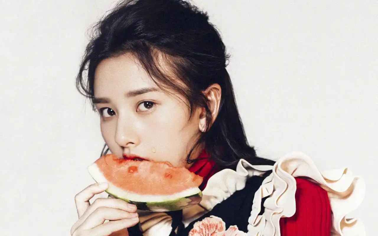 宋祖儿时尚写真大片高清桌面壁纸图片