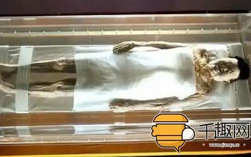 上不仅有湿尸,还有干尸,今天千趣君就给大家盘点一下历史上那些古尸!