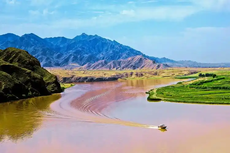 宁夏青铜峡黄河大峡谷举世无双108塔黄河渠首感受水利文化