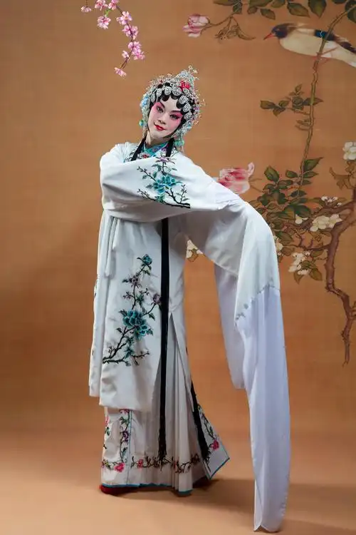 人间最美是青衣