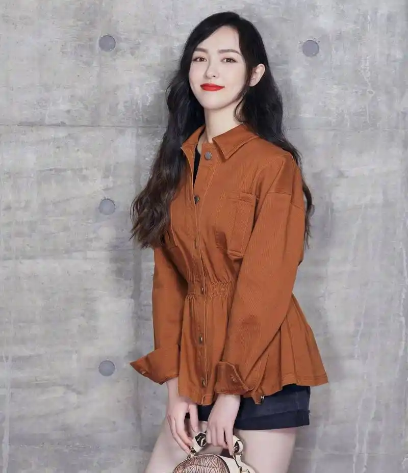 影视女星唐嫣写真特辑:甜美靓丽,优雅高贵!_举报