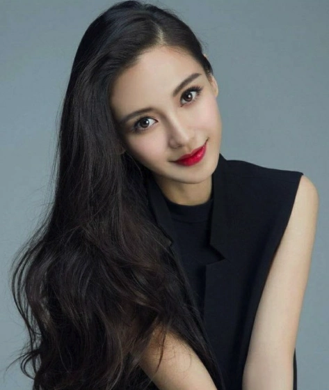 明星杨颖肖像代言费多少钱杨颖经纪人18610757670