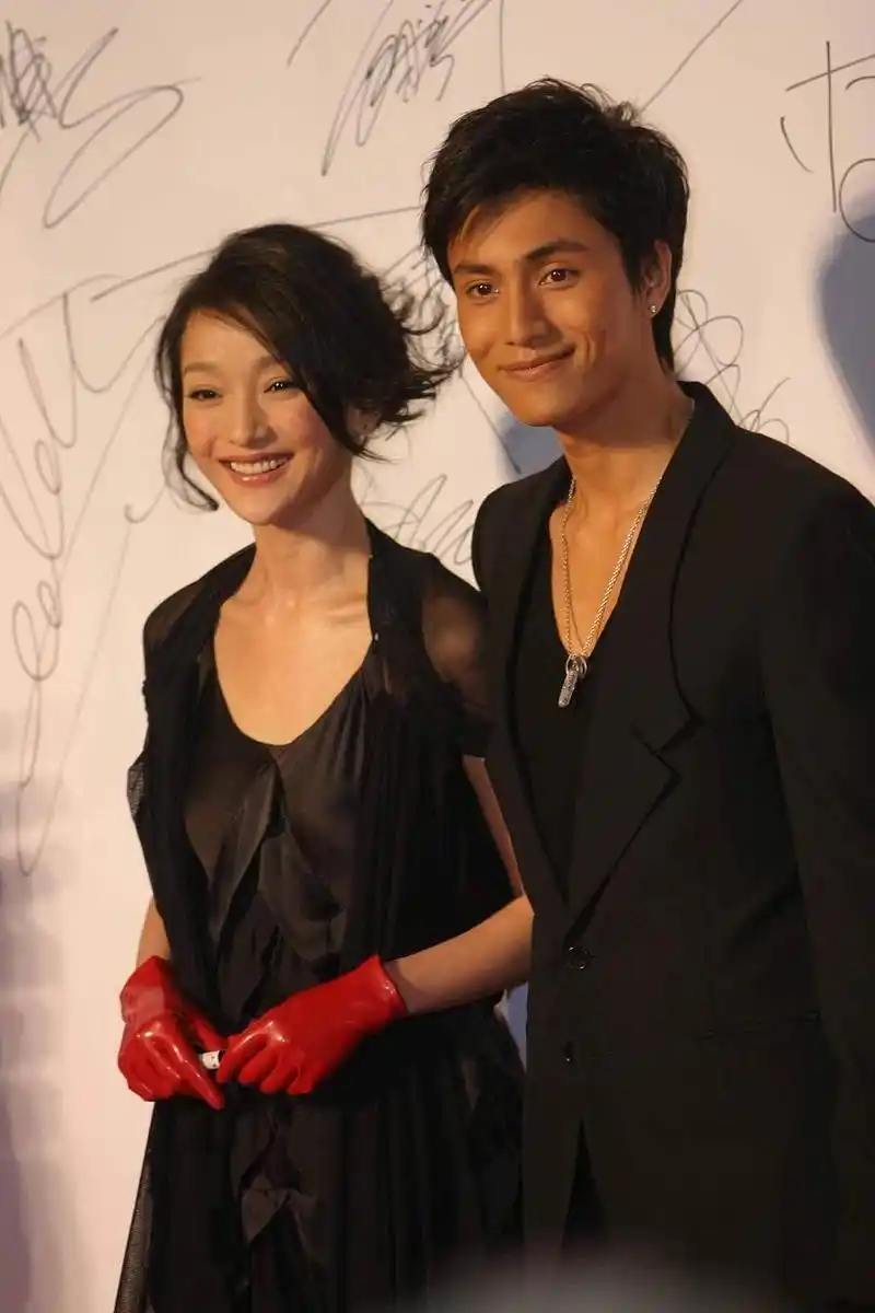 周迅和陈坤结婚#  ·#热门话#新手帮扶计划# 题100万流量#  大家好