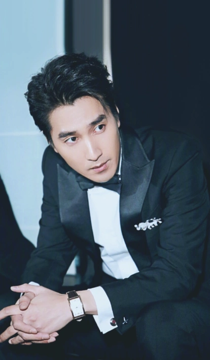 赵又廷:魅力熟男,完美身材的男神