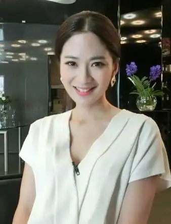 8 112 购物街200920102011年陈蓓蓓说中央电视台财经频道合集 小本菌