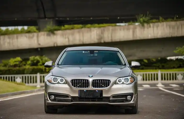 16年上牌 宝马 525li 领先型 本地一手 原版原漆 电