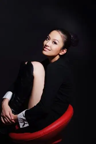 p>齐芳,1984年2月4日生于山西省太原市,中国内地影视女演员,模特