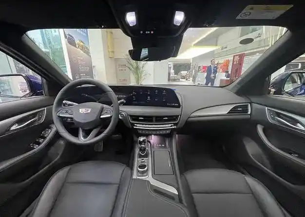 凯迪拉克ct5到店实拍|内饰|大灯|操控性能|动力系统|凯迪拉克ct5_网易