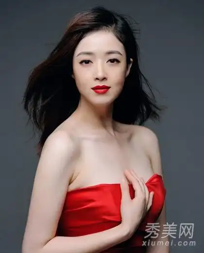 蒋欣的胸被谁摸过蒋欣的胸有多大