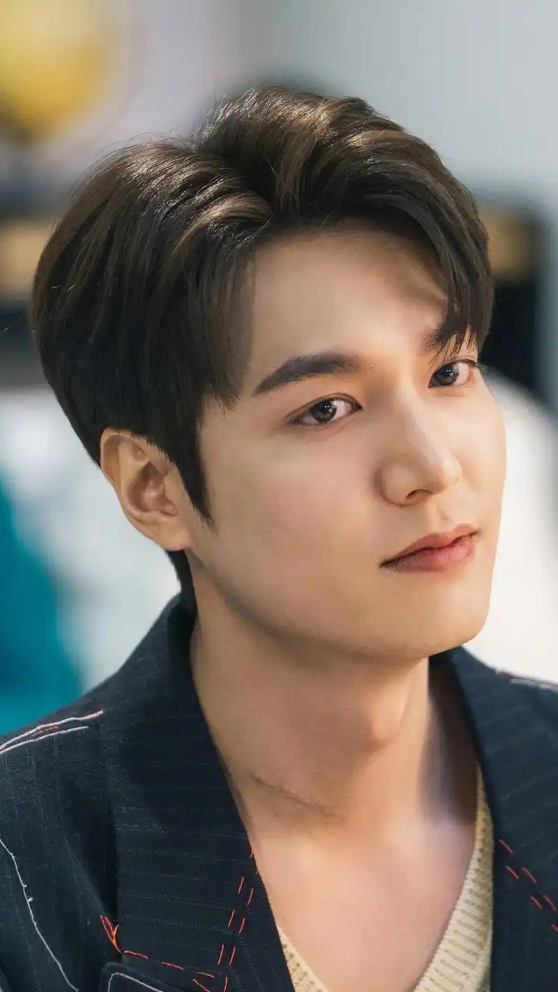 李敏镐.李敏镐高清壁纸图片#手机壁纸 #挑一张壁纸换上吧 # - 抖音