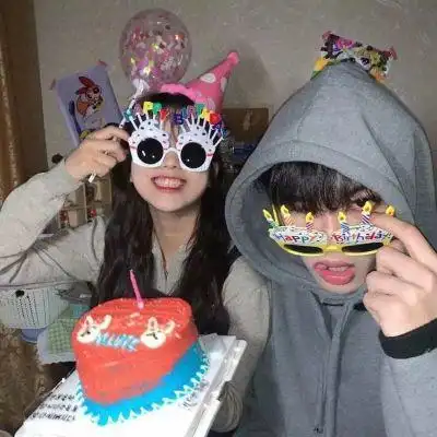 很搞笑的情侣头像个性浪漫情头真人