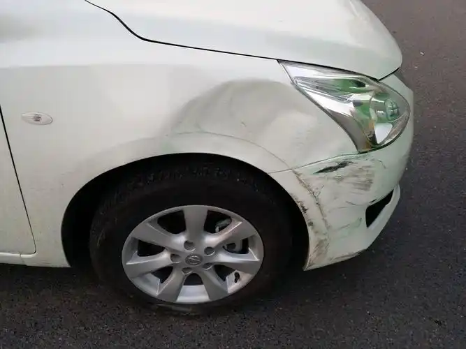 我车子被撞了,大家帮我拿拿主意去哪里修车 - 99问答网