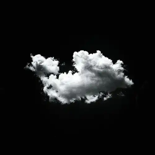 晴朗的天空中飘来一朵乌云 br />