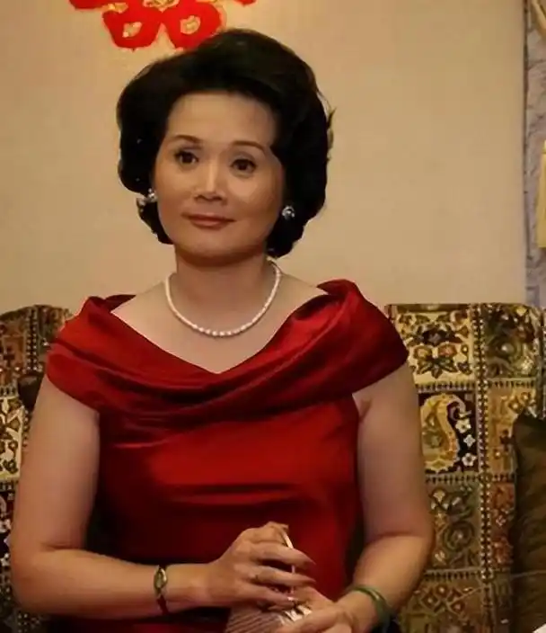 演员吴冕我这辈子最正确的决定就是跨越两千多里嫁给初恋丈夫