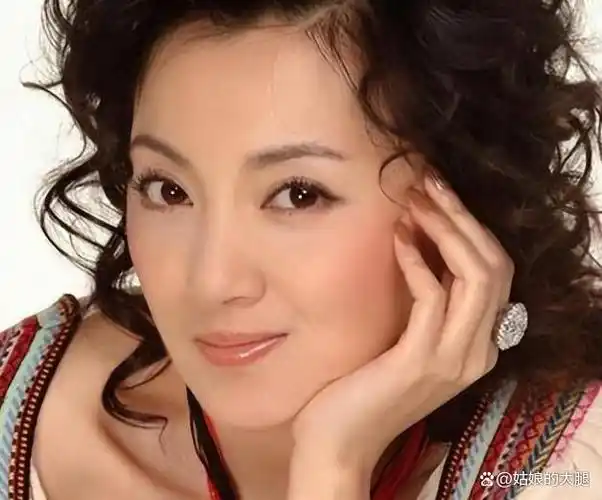 "小品公主"金玉婷:5登春晚火遍全国后,为何沦落至精神病院?