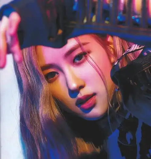 微信头像朴彩英ros07