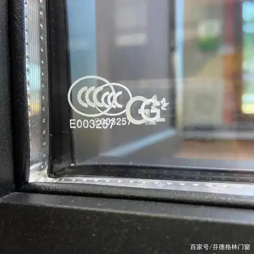 品质更有保障,自爆率也会更低,市面上南玻,信义,台玻,耀玻占据了玻璃