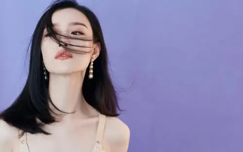 倪妮人鱼裙性感图片-美女壁纸-高清美女图片-第3图-娟娟壁纸