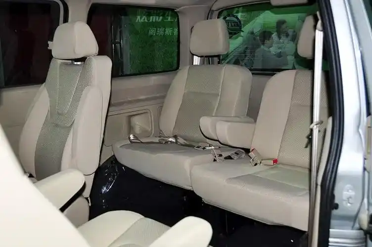 华晨金杯阁瑞斯内饰图片_中国汽车消费网