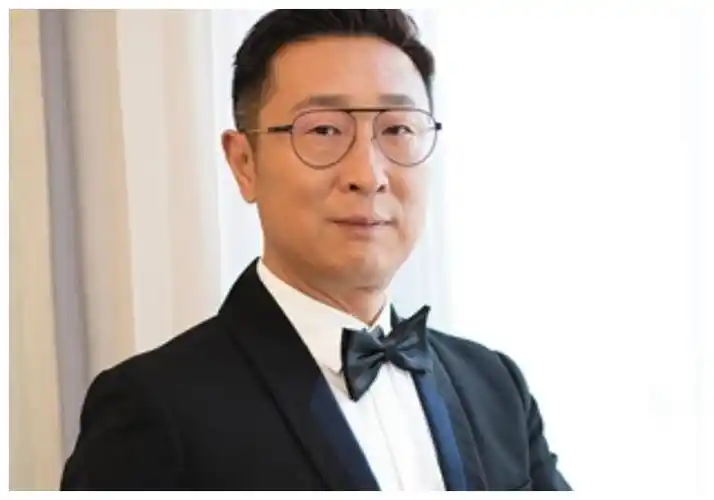 本以为林永健"女儿"颜值一般,当她卸妆后,才知道什么是宝藏!