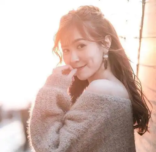 厉害!tvb小花刘佩玥霸屏荧幕,4部剧集热播,演技获赞