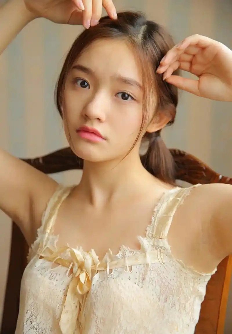 林允icon早期写真,清纯!