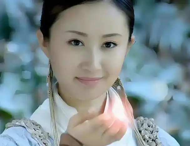 2005年,舒畅出演了梁国冠执导的一部大型古装神话剧《精卫填海》,在剧