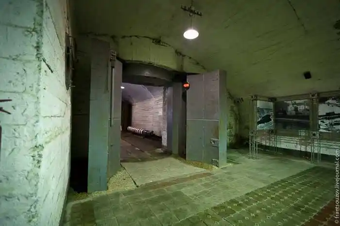 苏联时期建造的地下堡垒(苏联时代的筒子楼)