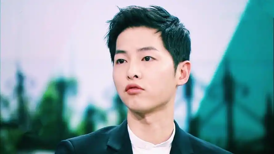 宋仲基 cr:见logo