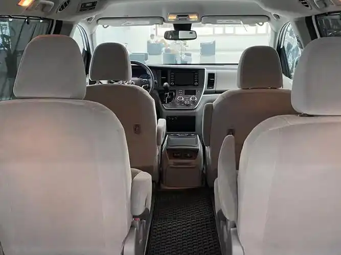 平行进口丰田塞纳墨版35详细参数配置解析