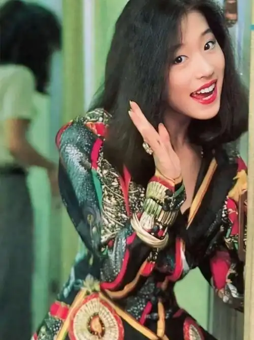 中森明菜图片  中森明菜真的很有魅力.