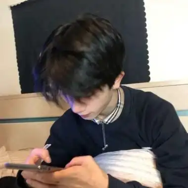帅气的4k超高清头像男生图片,男生头像图片