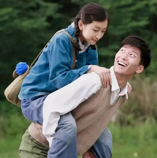 拍部戏换一个男友,31岁的周冬雨,在"作死"的道路上越来越远