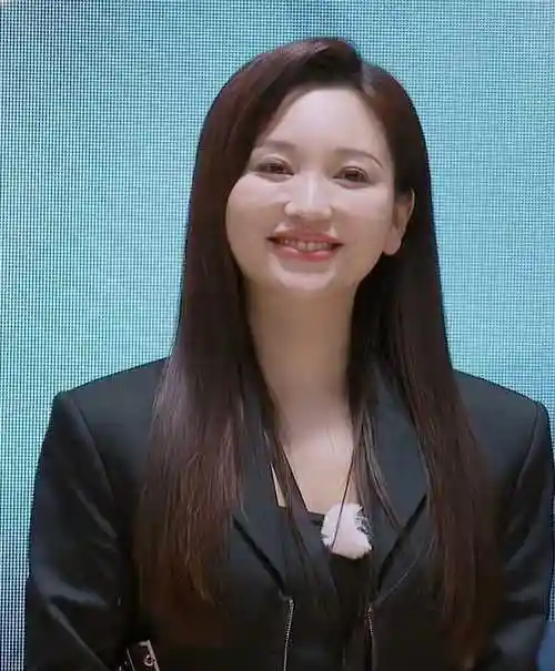 41岁韩雪对比40岁金莎,差别一目_节目_观众们_故事