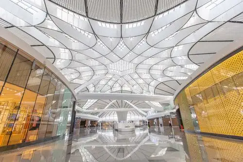 北京大兴国际机场登机口摄影图