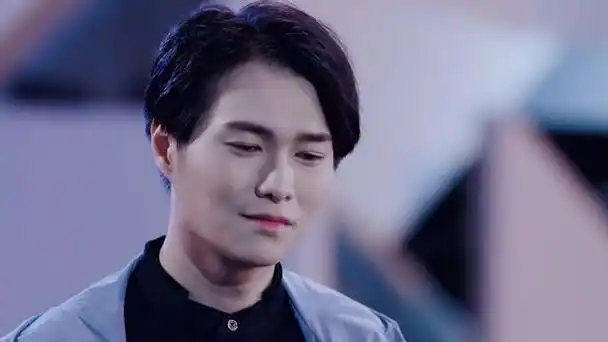 港星胡鸿钧内地返港高铁被捕携百支加热烟或入狱本人发声