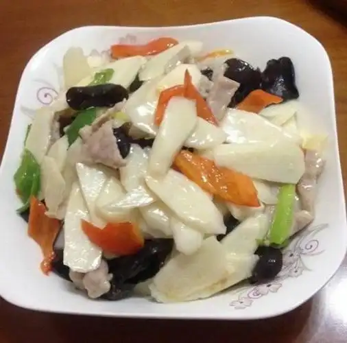 招待客人必备的一道山药炒肉片,又鲜又香,想吃就来学一学吧