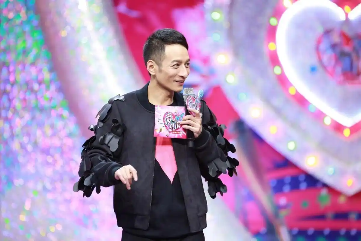 爱in思谈李维嘉暴瘦工作拼命让人心疼