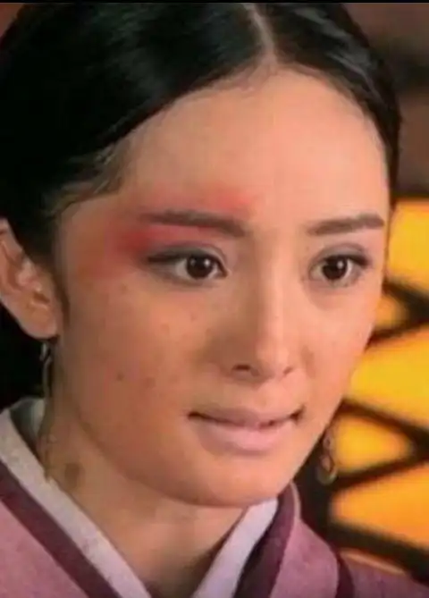 当红女星扮丑颖宝热巴双双扮成香肠嘴最厉害的还数她