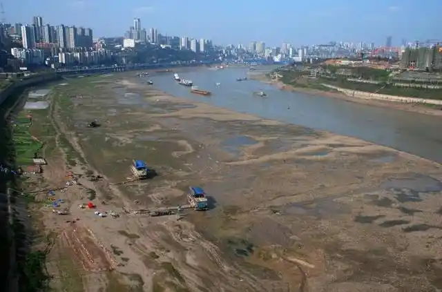 1954年长江断流事件:江水突然"消失"2小时,是什么原因呢