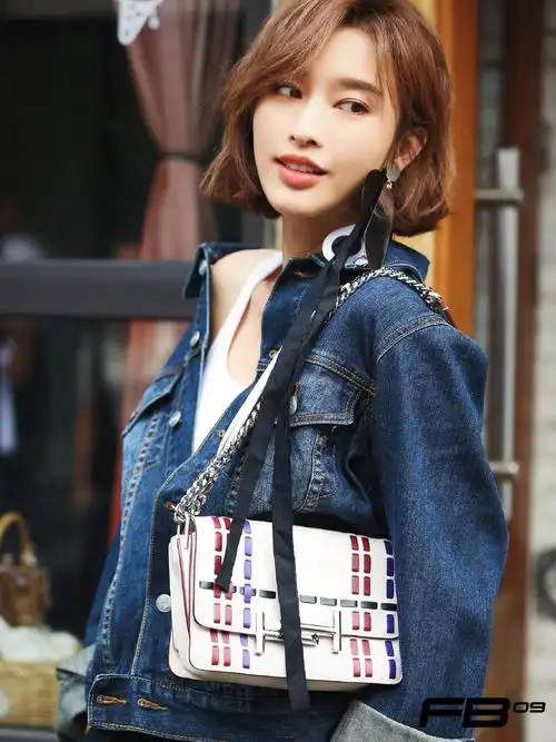 美女明星张俪的图集