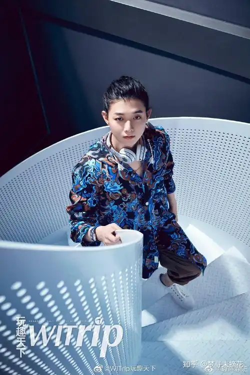 哪张霍尊的照片最惊艳你? - 知乎