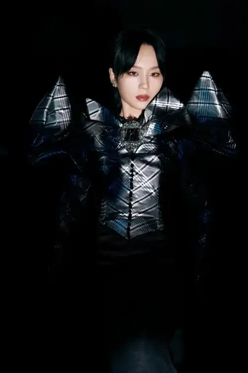 我直接在屏幕前面大呼老公!#周笔畅很city造型很大胆