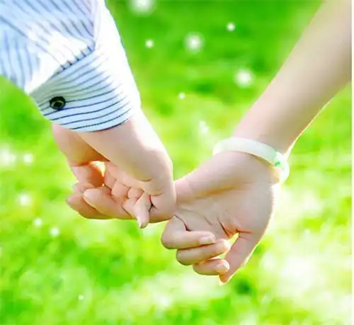 不离不弃愿佛赐我们一世情缘网络图片温温暖暖四季如春牵手走过春夏