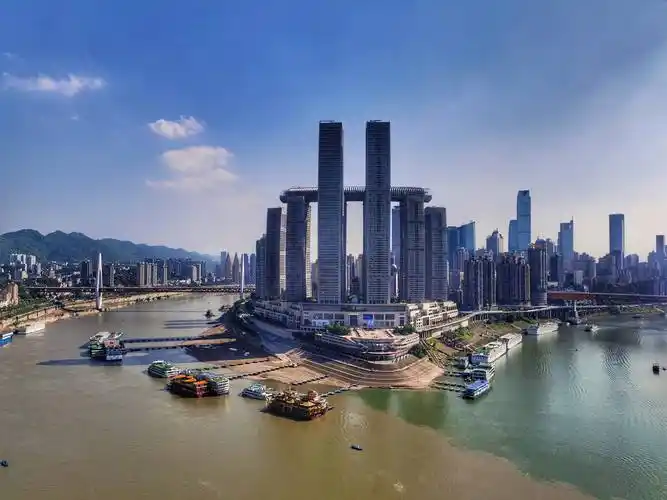 重庆酒店排名前十名介绍(重庆山城5大豪华高楼酒店盘点) 图1