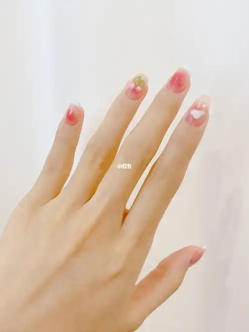 腮红美甲温柔可爱小清新